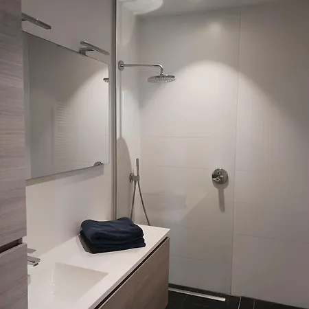 Louis Vlak Bij De Zee דירה *